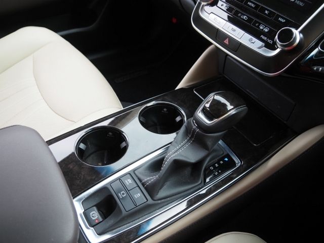 TOYOTA CROWN SEDAN HYBRID 4 2019 Image 31