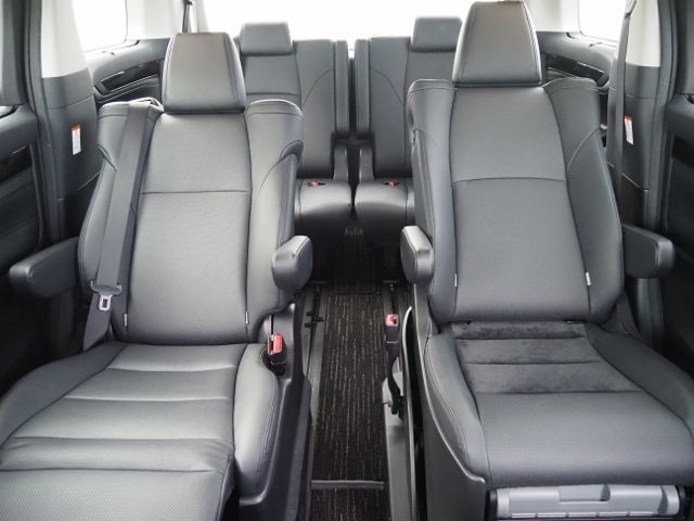 TOYOTA ALPHARD HYBRID 4WD 2021 Image 31