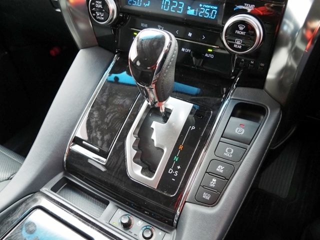 TOYOTA ALPHARD HYBRID 4WD 2021 Image 31