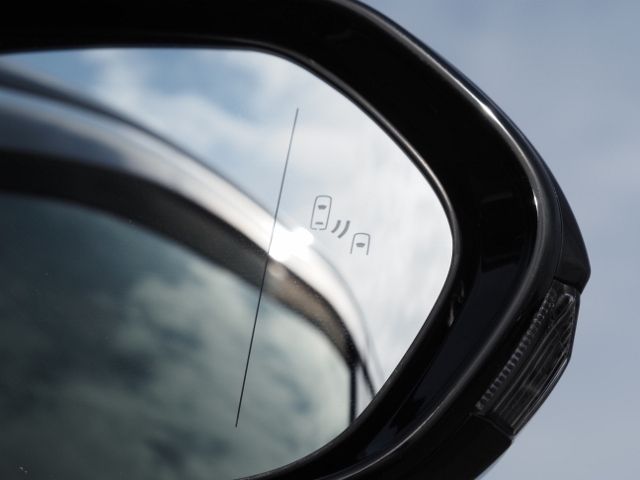 TOYOTA CROWN SEDAN HYBRID 2021 Image 31