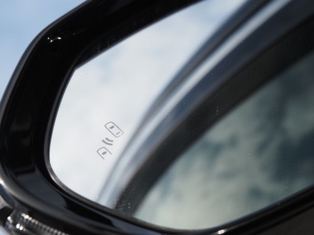 TOYOTA CROWN SEDAN HYBRID 2021 Image 31