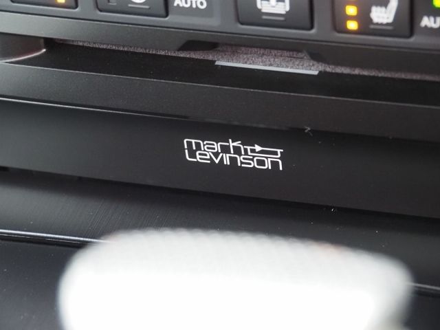 TOYOTA LEXUS ES300H 2019 Image 31