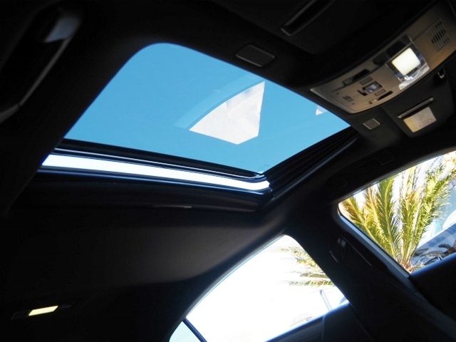 TOYOTA LEXUS ES300H 2019 Image 31