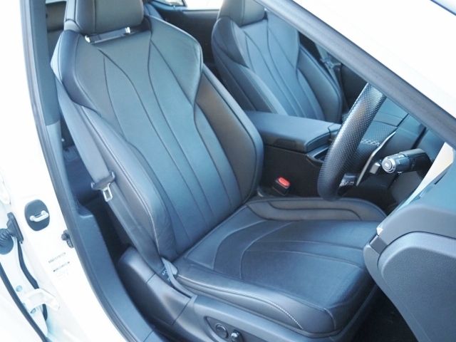 TOYOTA LEXUS ES300H 2019 Image 31