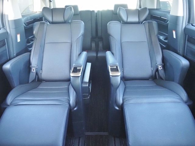 TOYOTA ALPHARD HYBRID 4WD 2021 Image 31