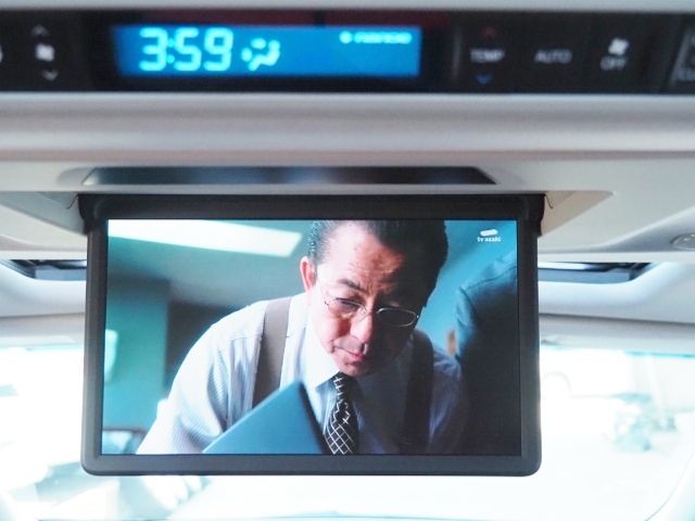 TOYOTA ALPHARD HYBRID 4WD 2022 Image 31