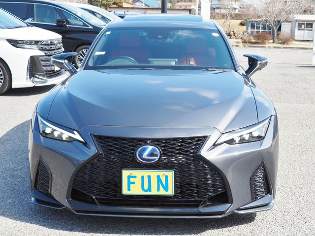 TOYOTA LEXUS IS300H 2021 Image 31