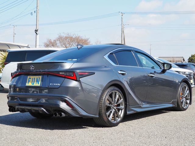 TOYOTA LEXUS IS300H 2021 Image 31