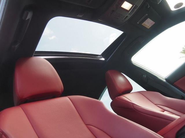 TOYOTA LEXUS IS300H 2021 Image 31