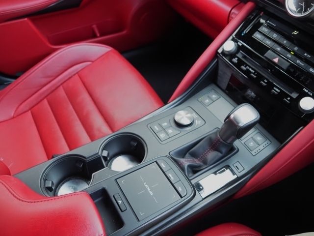 TOYOTA LEXUS IS300H 2021 Image 31