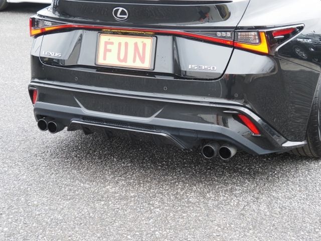 TOYOTA LEXUS IS350 2021 Image 31