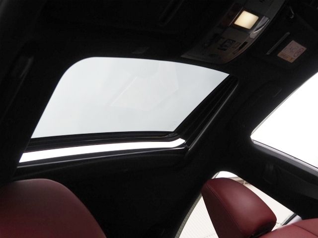 TOYOTA LEXUS IS350 2021 Image 31