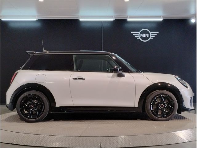 BMW MINI COOPER 2024 Image 31