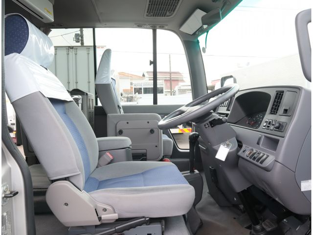 NISSAN CIVILIAN 2018 Image 31