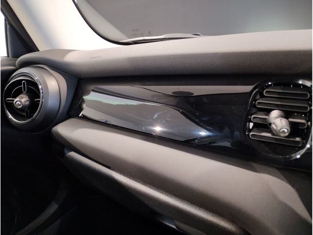 BMW MINI COOPER D 2021 Image 31