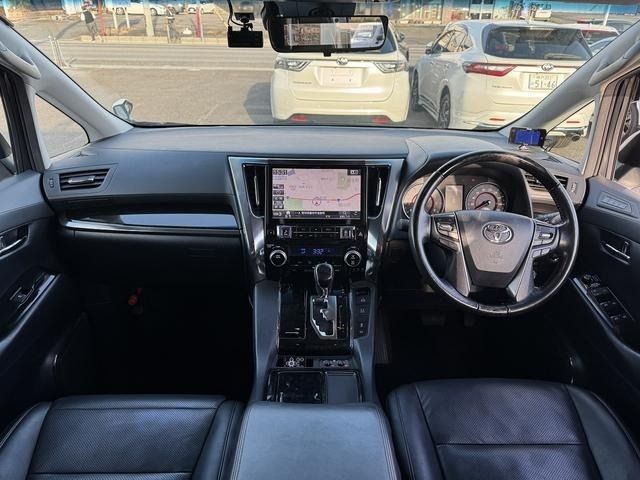 TOYOTA ALPHARD 2018 Image 31