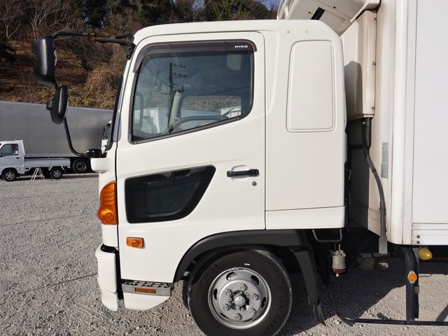 HINO RANGER 2012 Image 31