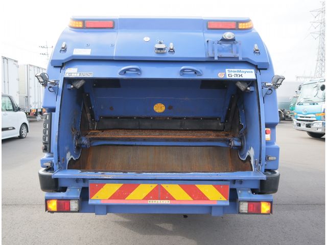 MITSUBISHI CANTER 2018 Image 31