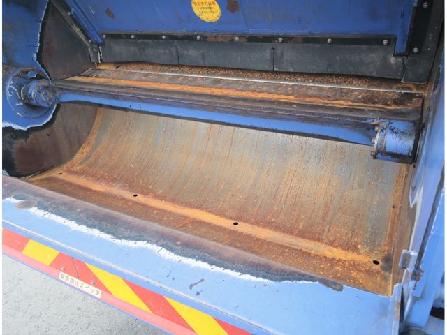 MITSUBISHI CANTER 2018 Image 31