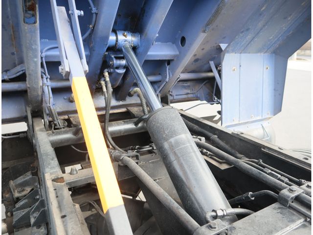 MITSUBISHI CANTER 2018 Image 31