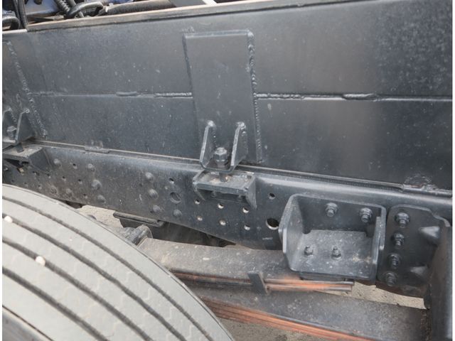 MITSUBISHI CANTER 2018 Image 31