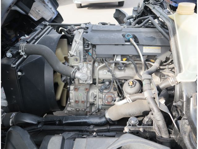 MITSUBISHI CANTER 2018 Image 31