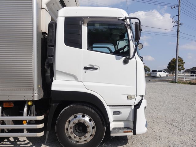 NISSAN DIESEL QUON 2019 Image 31