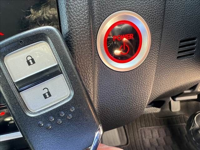 HONDA FIT HYBRID 2017 Image 31