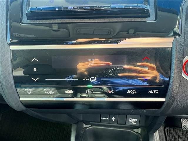 HONDA FIT HYBRID 2017 Image 31