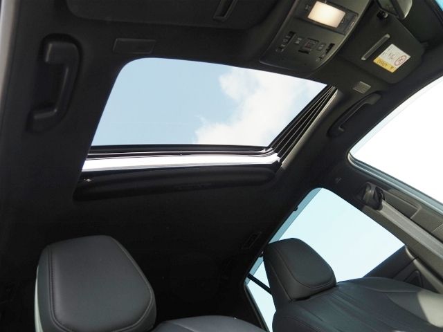 TOYOTA CROWN SEDAN HYBRID 2021 Image 31