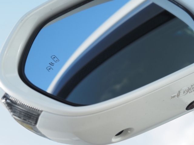 TOYOTA CROWN SEDAN HYBRID 2021 Image 31