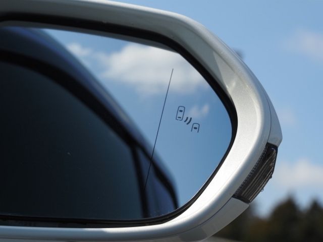 TOYOTA CROWN SEDAN HYBRID 2021 Image 31