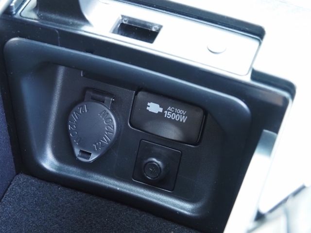 TOYOTA CROWN SEDAN HYBRID 2021 Image 31