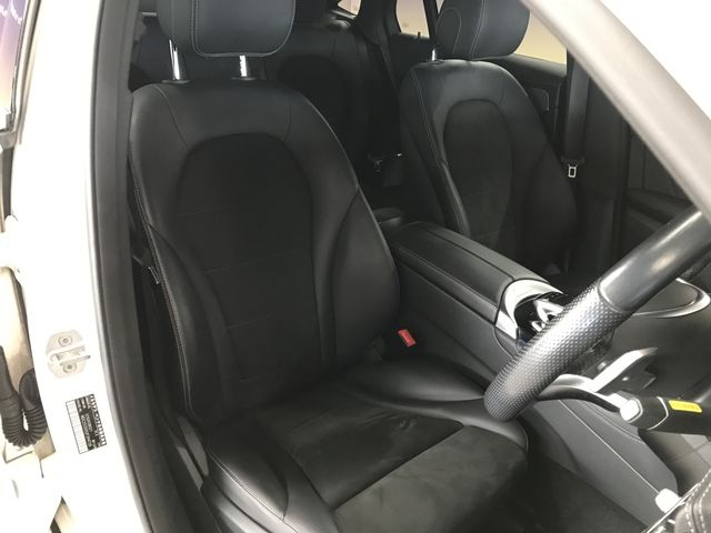 MERCEDES BENZ GLC CL 2018 Image 31