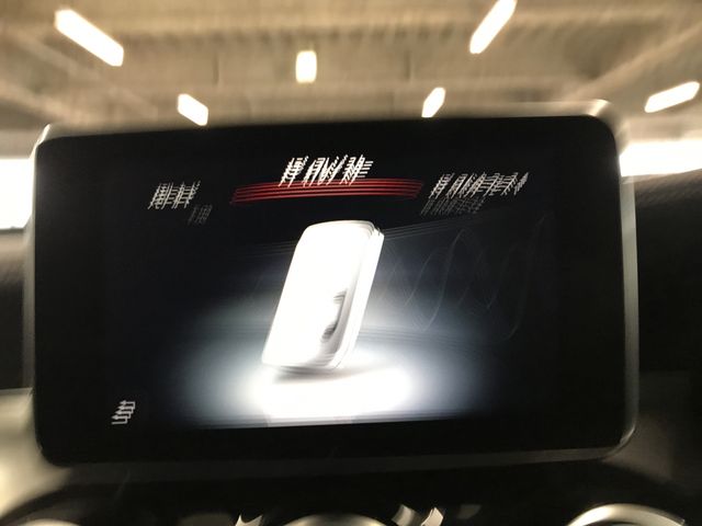 MERCEDES BENZ GLC CL 2018 Image 31