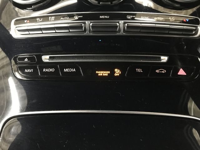 MERCEDES BENZ GLC CL 2018 Image 31