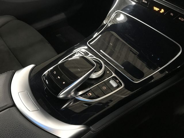 MERCEDES BENZ GLC CL 2018 Image 31