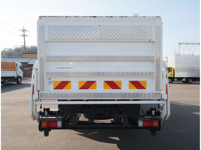 HINO DUTRO 2022 Image 31