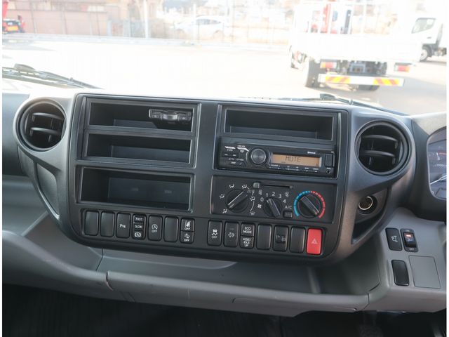 HINO DUTRO 2022 Image 31