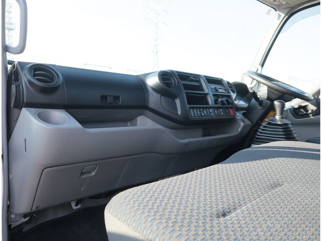 HINO DUTRO 2022 Image 31