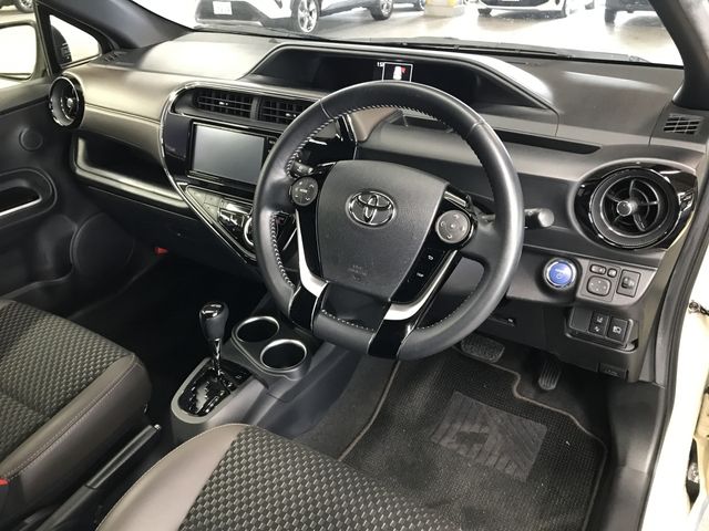 TOYOTA AQUA 2019 Image 31