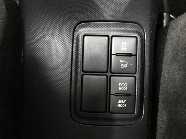 TOYOTA AQUA 2019 Image 31