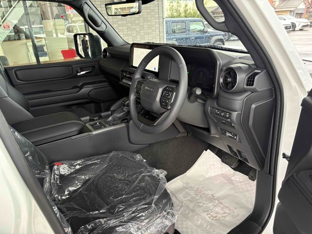 TOYOTA LANDCRUISER 250 2024 Image 31