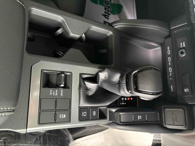 TOYOTA LANDCRUISER 250 2024 Image 31