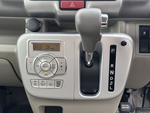 NISSAN NV100 CLIPPER RIO 4W 2015 Image 31