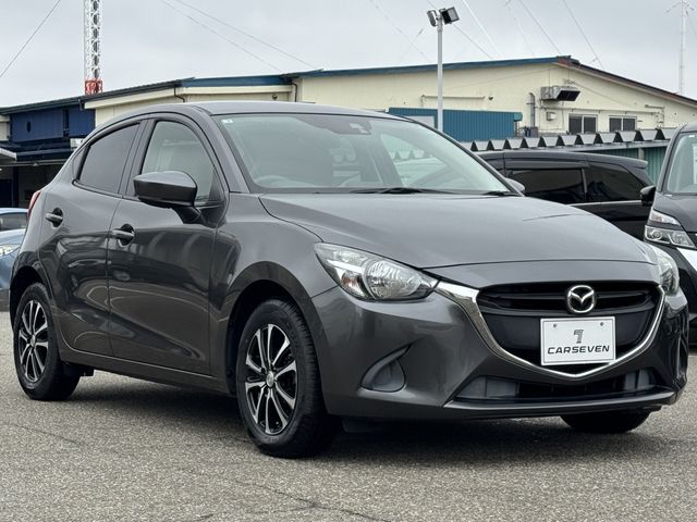 MAZDA DEMIO 2017 Image 31