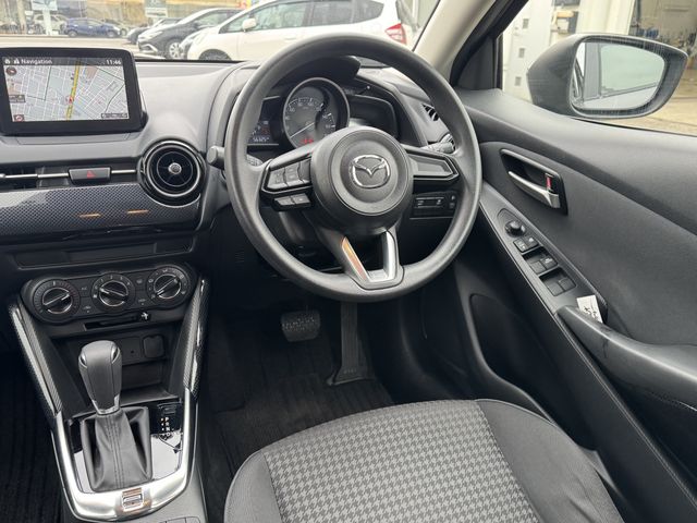 MAZDA DEMIO 2017 Image 31