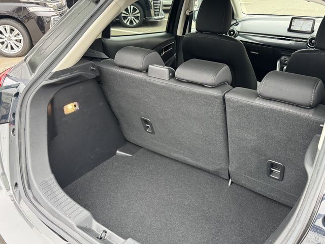 MAZDA DEMIO 2017 Image 31