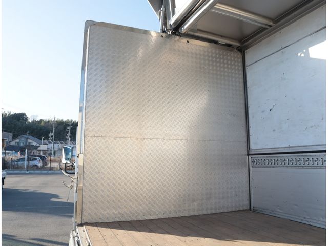 ISUZU ELF 2018 Image 31