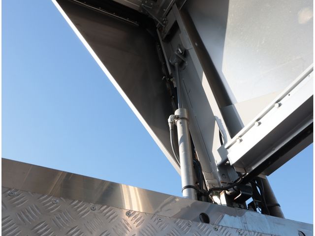 ISUZU ELF 2018 Image 31